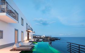 White Exclusive Suites&Villas